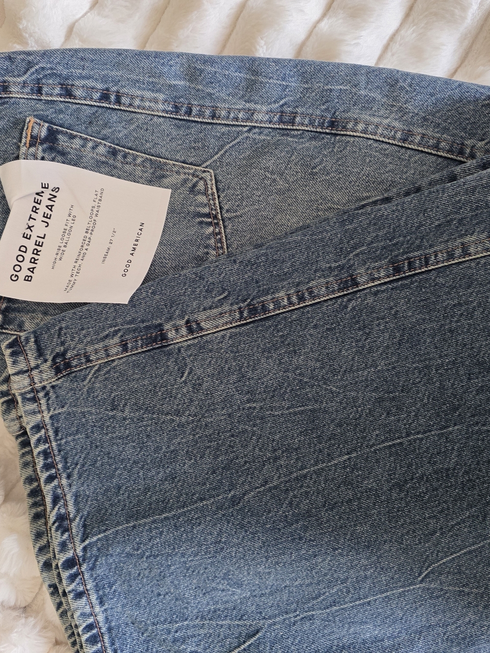Good American Good Extreme Barrel Jeans - Picture 6 of 9